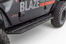 Carica l'immagine nel visualizzatore di Gallery, Go Rhino 18-20 Jeep Wrangler JLU Dominator Extreme D6 SideSteps Complete Kit w/SideStep + Brkts