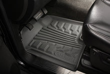 Laden Sie das Bild in den Galerie-Viewer, Lund 00-03 Chevy Malibu Catch-It Floormat Front Floor Liner - Grey (2 Pc.)