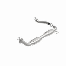 Laden Sie das Bild in den Galerie-Viewer, MagnaFlow Conv DF 07-08 Tundra 5.7L Driver Side OEM