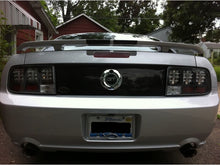 Cargar imagen en el visor de la galería, Spyder Ford Mustang 05-09 LED Tail Lights Black ALT-YD-FM05-LED-BK