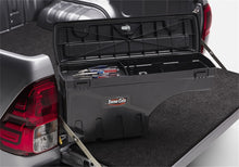 Laden Sie das Bild in den Galerie-Viewer, UnderCover 07-20 Toyota Tundra Drivers Side Swing Case - Black Smooth - 2to4wheels