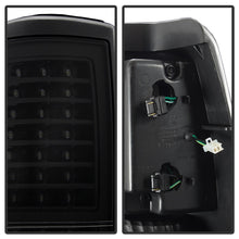 Carica l&#39;immagine nel visualizzatore di Gallery, xTune 03-06 Chevrolet Silverado 1500 LED Tail Lights - Black (ALT-JH-CSIL03-LED-BK)
