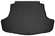 Laden Sie das Bild in den Galerie-Viewer, Husky Liners 2018+ Toyota Camry WeatherBeater Black Trunk Liner
