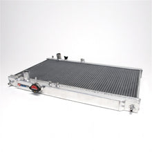 Laden Sie das Bild in den Galerie-Viewer, Skunk2 Alpha Series 94-01 Acura Integra Radiator (Full Size) (Dual Core) (Manual Trans.)