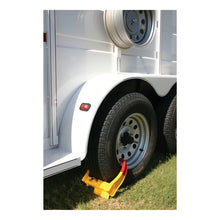 Carica l&#39;immagine nel visualizzatore di Gallery, Curt Wheel Chock Lock (Yellow Powder Coat)