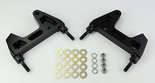 गैलरी व्यूवर में इमेज लोड करें, Wilwood Brackets (2) - w/Mounting Kit - SL6R - Pinto/Mustang II 13in Rotor