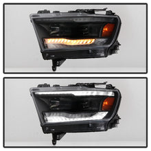 Carica l&#39;immagine nel visualizzatore di Gallery, Spyder Dodge Ram 19-20 Halogen Model Projector Headlights Chrome PRO-YD-DR19HALSI-SEQ-BK