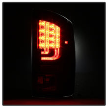 Carica l&#39;immagine nel visualizzatore di Gallery, Spyder Dodge Ram 07-08 1500 Version 2 LED Tail Lights - Black ALT-YD-DRAM06V2-LED-BK
