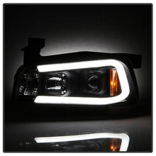 Laden Sie das Bild in den Galerie-Viewer, Spyder Dodge Charger 06-10 Projector Headlights - LED Light Bar - Black PRO-YD-DCH05V2-LB-BK