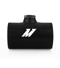 Charger l&#39;image dans la galerie, Mishimoto 2.5in Black Silicone Coupler w/ 1/8in NPT Bung