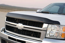 Laden Sie das Bild in den Galerie-Viewer, EGR 07-13 Chev Silverado Superguard Hood Shield - Matte