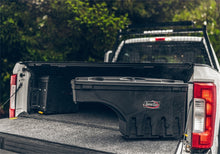 Laden Sie das Bild in den Galerie-Viewer, UnderCover 17-20 Ford F-250/F-350 Passengers Side Swing Case - Black Smooth
