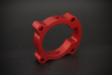 Laden Sie das Bild in den Galerie-Viewer, Torque Solution Throttle Body Spacer (Red): Hyundai Genesis Coupe 2.0T 10-12