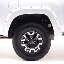 Charger l'image dans la galerie, EGR 14+ Chev Silverado 5ft Bed Bolt-On Look Color Match Fender Flares - Set - Summit White