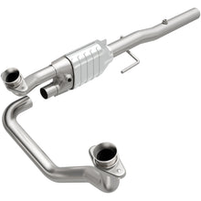 Carica l&#39;immagine nel visualizzatore di Gallery, MagnaFlow Conv Direct Fit Ram 1500/2500 94-99