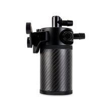 Laden Sie das Bild in den Galerie-Viewer, Mishimoto 2020+ Chevrolet Corvette C8 Baffled Oil Catch Can Kit (PCV Side) - Carbon Fiber