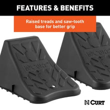 Carica l&#39;immagine nel visualizzatore di Gallery, Curt Wheel Chock Set (Up to 17in Wide Wheels)