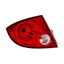 Carica l&#39;immagine nel visualizzatore di Gallery, Xtune Chevy Cobalt Sedan 05-10 Driver Side Tail Lights - OEM Left ALT-JH-CCOB05-4D-OE-L