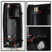 Carica l&#39;immagine nel visualizzatore di Gallery, Xtune Yukon Denali 99-00 LED Tail Lights Black Smoked ALT-JH-CCK88-LED-BKSM