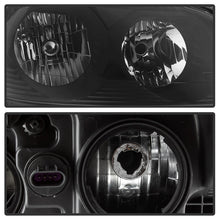 Carica l&#39;immagine nel visualizzatore di Gallery, xTune 09-12 Chevrolet Traverse (Excl LTZ) OEM Style Headlights - Black (HD-JH-CTRA09-AM-BK)