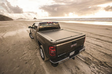 गैलरी व्यूवर में इमेज लोड करें, Roll-N-Lock 2019 Ram 1500 XSB 65.5in A-Series Retractable Tonneau Cover