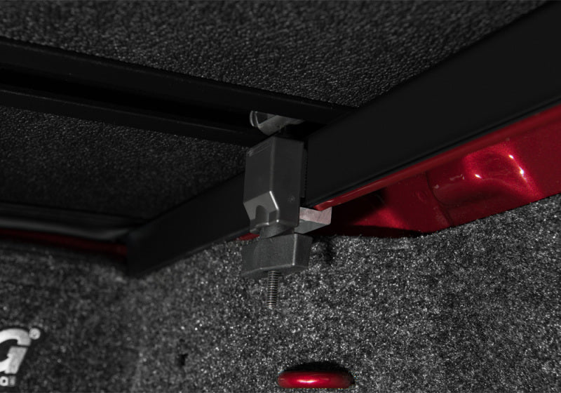 Extang 2020 Chevy/GMC Silverado/Sierra (8 ft) 2500HD/3500HD Solid Fold 2.0