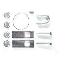 Load image into Gallery viewer, Curt 03-11 Honda Element (Excl SC) Class 1 Trailer Hitch w/1-1/4in Receiver