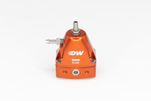 गैलरी व्यूवर में इमेज लोड करें, DeatschWerks DWR1000iL In-Line Adjustable Fuel Pressure Regulator - Orange