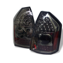 Carica l&#39;immagine nel visualizzatore di Gallery, Spyder Chrysler 300C 05-07 LED Tail Lights Smoke ALT-YD-C305-LED-SM