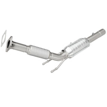 Laden Sie das Bild in den Galerie-Viewer, Magnaflow Conv DF 06-08 Volkswagen Jetta/Rabbit 2.5L (49 State)