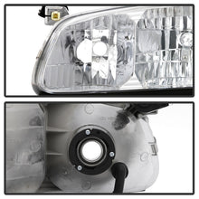 Carica l&#39;immagine nel visualizzatore di Gallery, xTune 00-01 Toyota Camry 4pc OEM Style Headlights w/Corner Lights - Chrome (HD-JH-TCAM00-SET-C)