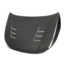 गैलरी व्यूवर में इमेज लोड करें, Seibon 19-20 Toyota Corolla Hatchback TS-Style Carbon Fiber Hood