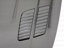 Carica l&#39;immagine nel visualizzatore di Gallery, Seibon 08-11 BMW 1 Series (E81/E82) 2DR/HB GTR-Style Carbon Fiber Hood