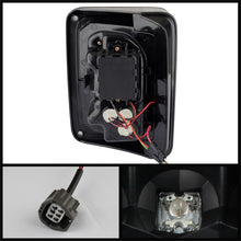 Charger l&#39;image dans la galerie, Spyder Jeep Wrangler 07-15 LED Tail Lights Black ALT-YD-JWA07-LED-BK