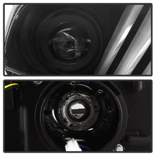 Carica l&#39;immagine nel visualizzatore di Gallery, Spyder 10-13 Ford Mustang - Halogen - Projector Headlights - LED Signals -Black (PRO-YD-FM2010V2-BK)