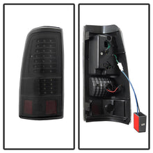 Carica l&#39;immagine nel visualizzatore di Gallery, xTune 03-06 Chevrolet Silverado 1500 LED Tail Lights - Black (ALT-JH-CSIL03-LED-BK)