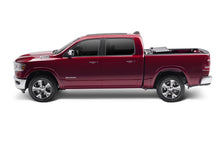 Cargar imagen en el visor de la galería, UnderCover 19-20 Ram 1500 6.4ft Armor Flex Bed Cover - Black Textured