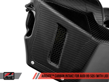 Charger l&#39;image dans la galerie, AWE Tuning Audi B9 SQ5 3.0T AirGate Carbon Fiber Intake w/ Lid
