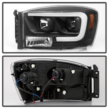 Laden Sie das Bild in den Galerie-Viewer, Spyder Dodge Ram 1500 06-08 V2 Projector Headlights - Light Bar DRL - Black (PRO-YD-DR06V2-LB-BK)