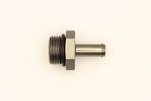 गैलरी व्यूवर में इमेज लोड करें, DeatschWerks 8AN ORB Male To 5/16in. Male Barb Fitting (Incl. O-Ring)