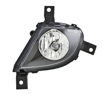 गैलरी व्यूवर में इमेज लोड करें, Hella 07-12 BMW 3 Series Fog Lamp w/ H8 Bulb - Left