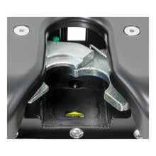 Carica l&#39;immagine nel visualizzatore di Gallery, Curt Q24 5th Wheel Hitch Head