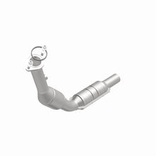Laden Sie das Bild in den Galerie-Viewer, MagnaFlow Conv DF 10-11 Chevy Camaro 3.6L Driver Side