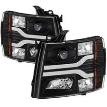 Carica l&#39;immagine nel visualizzatore di Gallery, Spyder Chevy Silverado 1500 07-13 Version 3 Projector Headlights - Black PRO-YD-CS07V3-LBDRL-BK