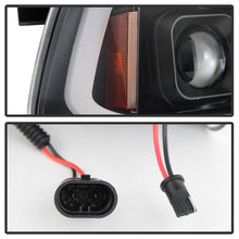 Laden Sie das Bild in den Galerie-Viewer, Spyder Dodge Charger 06-10 Projector Headlights - LED Light Bar - Black PRO-YD-DCH05V2-LB-BK