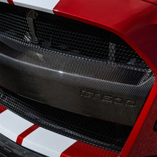 गैलरी व्यूवर में इमेज लोड करें, Ford Racing 20-21 Mustang GT500 Carbon Fiber Bumper Insert