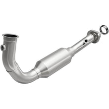 Carica l&#39;immagine nel visualizzatore di Gallery, MagnaFlow Conv Direct Fit OEM 2004 Jeep Liberty Underbody