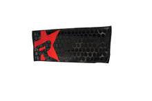 Laden Sie das Bild in den Galerie-Viewer, RBP Honeycomb Tailgate Net - Red Star (Fits Full Size Pick Up Trucks Only)