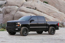 Carica l&#39;immagine nel visualizzatore di Gallery, Fabtech 14-18 GM C/K1500 w/OE Forged UCA 4in Perf. System w/DL 2.5 Coilovers &amp; Rear DL 2.25 Shocks