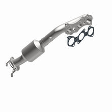 Cargar imagen en el visor de la galería, Magnaflow DF Converter 05-11 Toyota Tacoma 4.0L